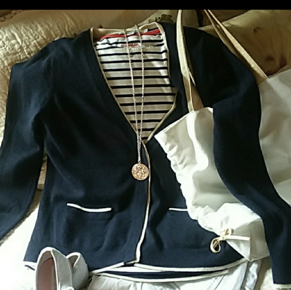 Boden Navy Cardigan!! 💕 **EUC ** - Picture 2 of 3